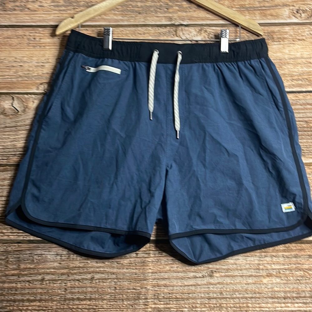 Vuori Banks Shorts Men’s XL Blue Linerless The rise the shine